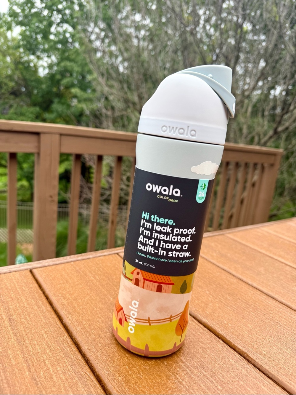 Owala Autumn Ridge Road 24 Oz ColorDrop water bottle